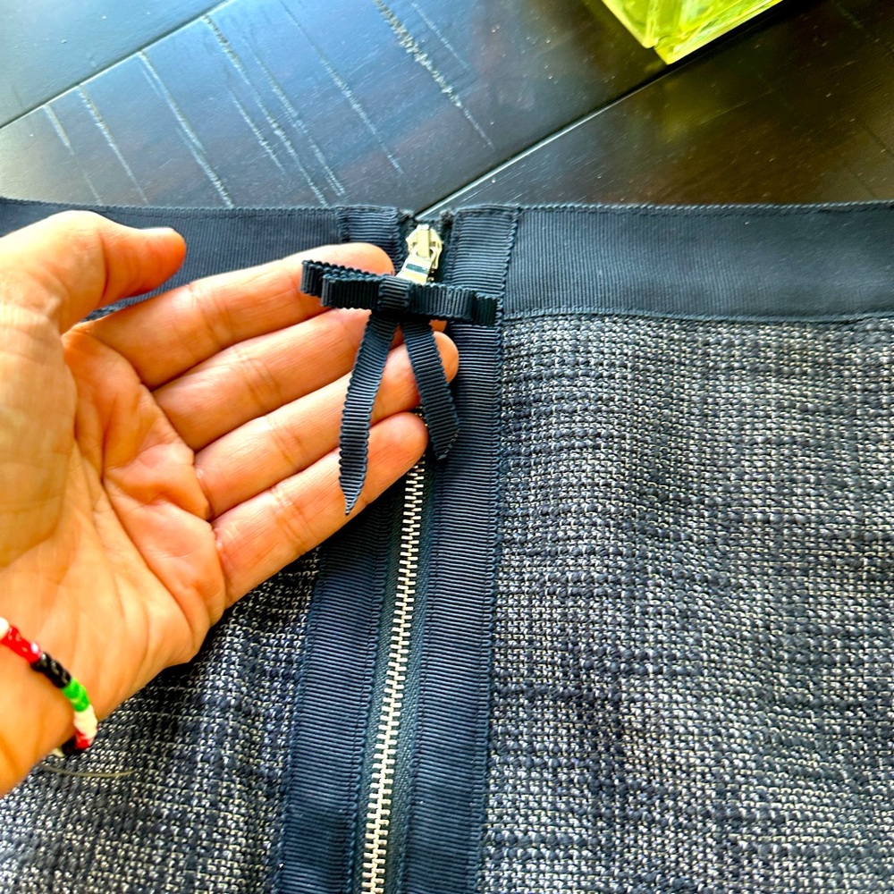 Tahari skirt